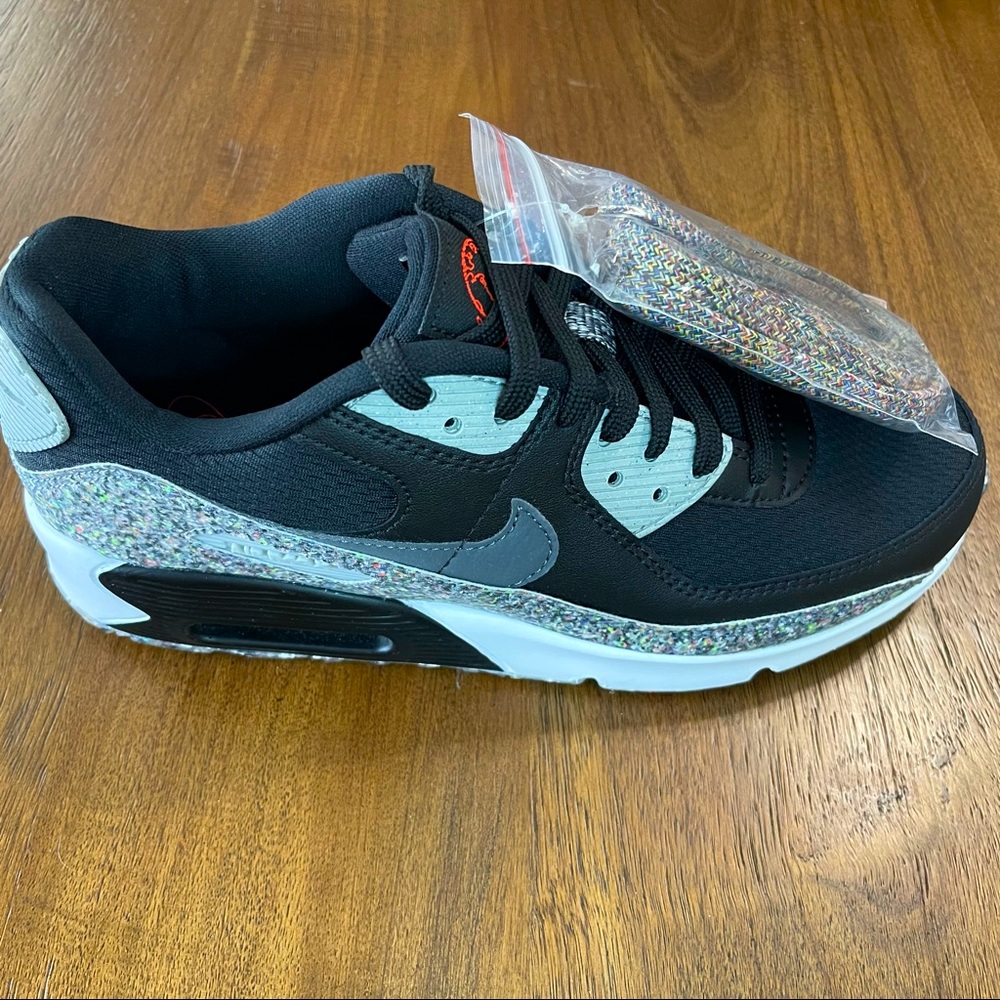 Nike Air Max 90 Glitter Specks Sneaker Tennis Shoe Y6.5 Women Sz 8 NWOB 2x laces